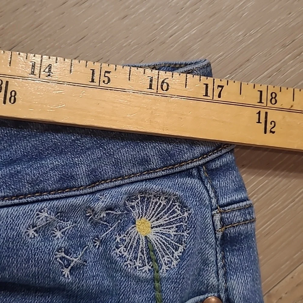 Judy Blue Jeans Women's sz 18W Mid Rise Skinny Distressed Cropped Denim Jeans